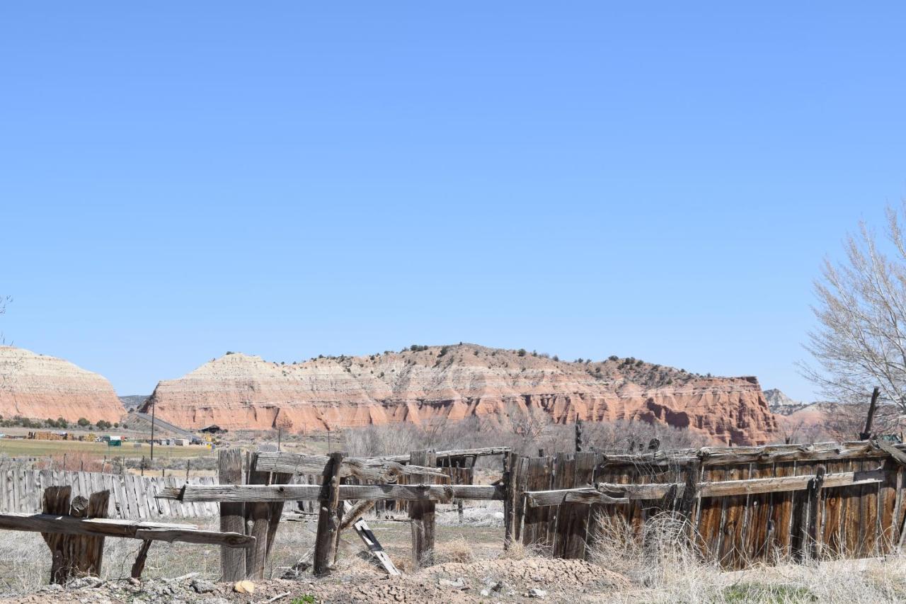 Log Cottages At Bryce Canyon #2 Cannonville Bagian luar foto