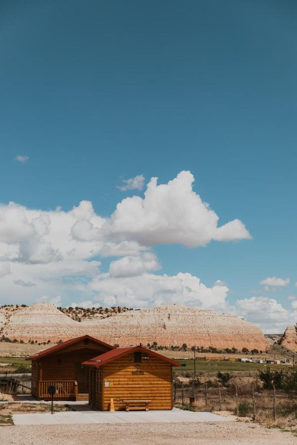 Log Cottages At Bryce Canyon #2 Cannonville Bagian luar foto